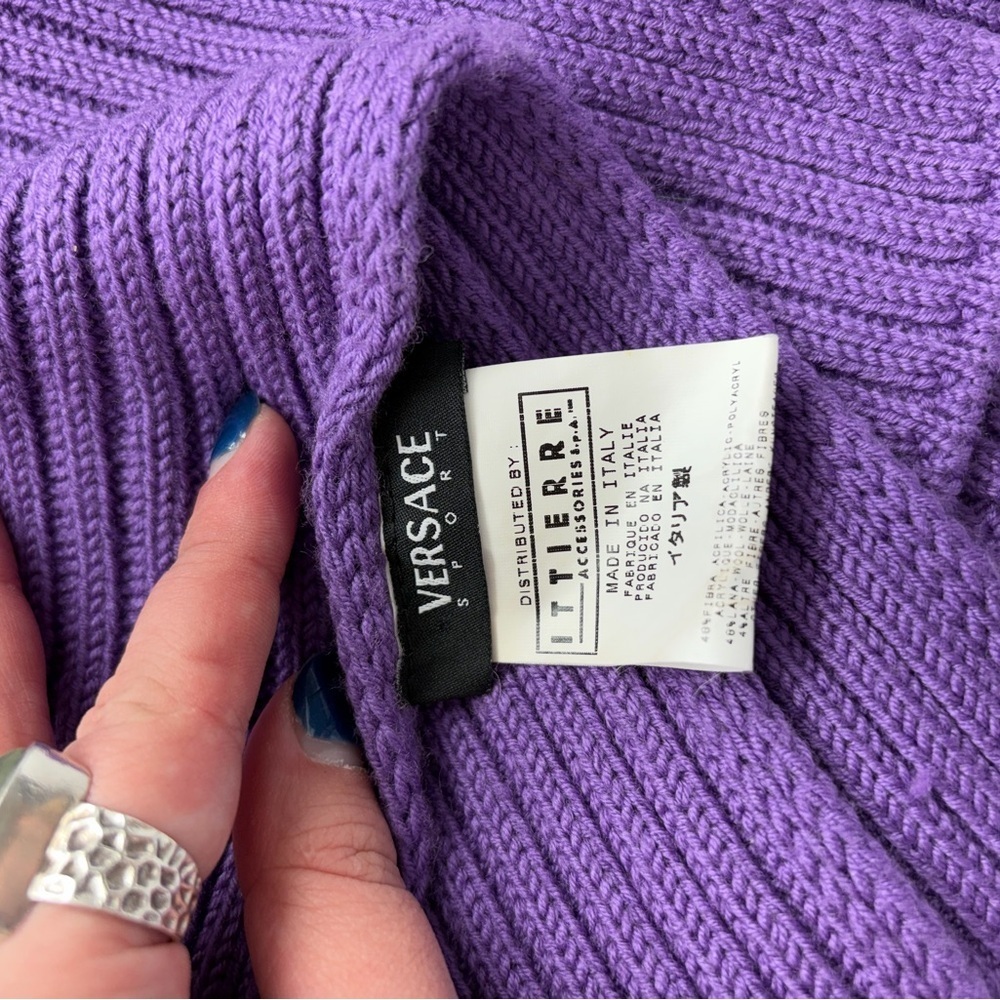 Versace Purple Knit Scaf - Picture 3 of 4